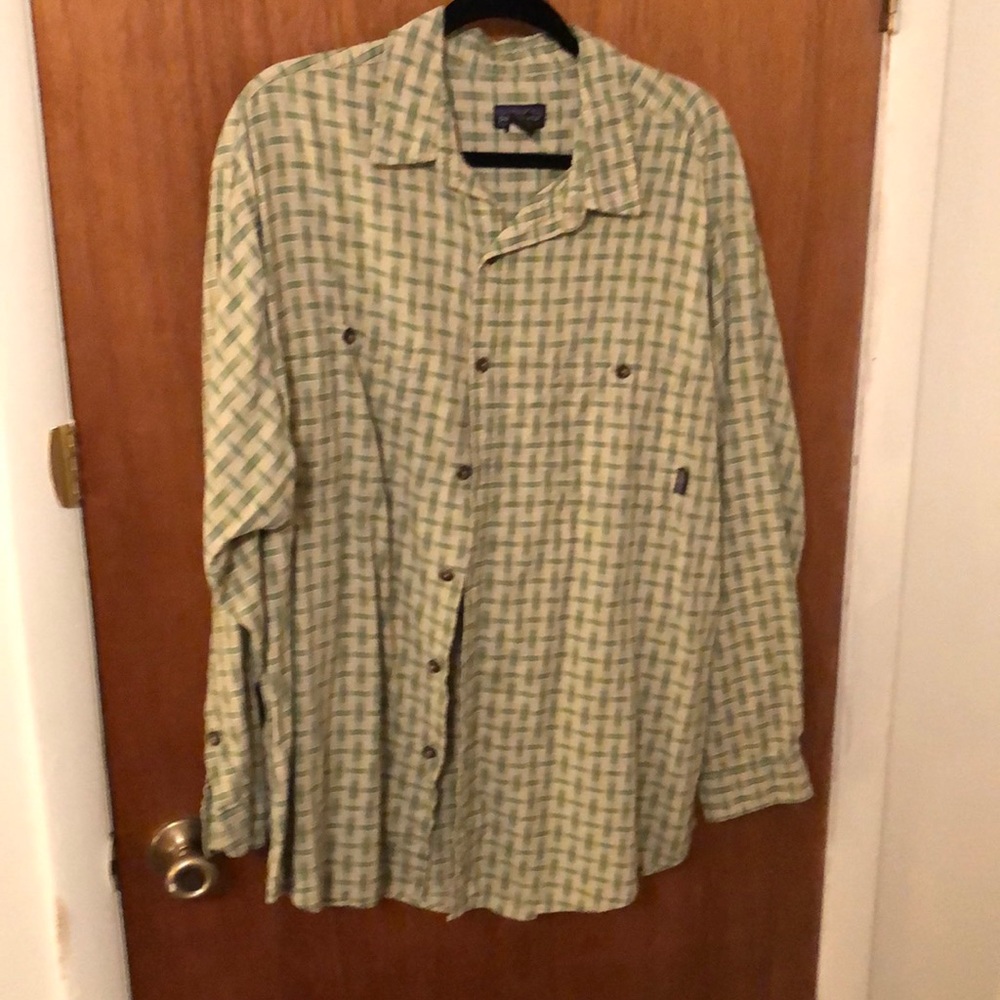 COPY - Patagonia button down, casual shirt. Used cond.